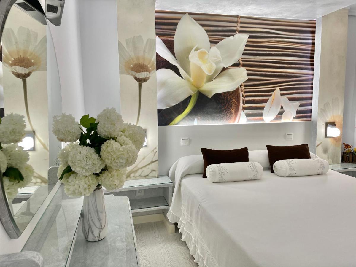 El Jardin Otel Soto de la Marina Dış mekan fotoğraf