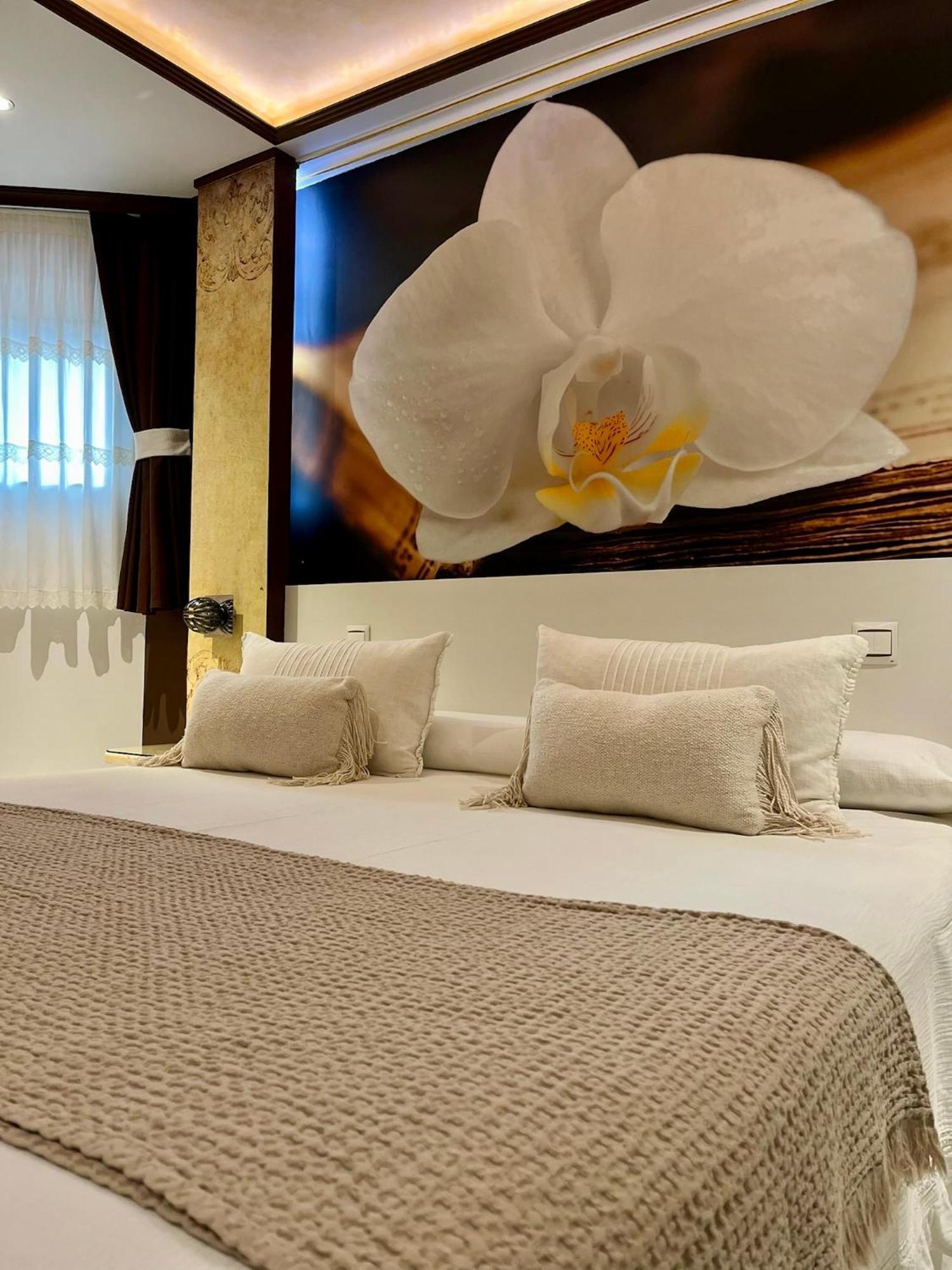 El Jardin Otel Soto de la Marina Dış mekan fotoğraf