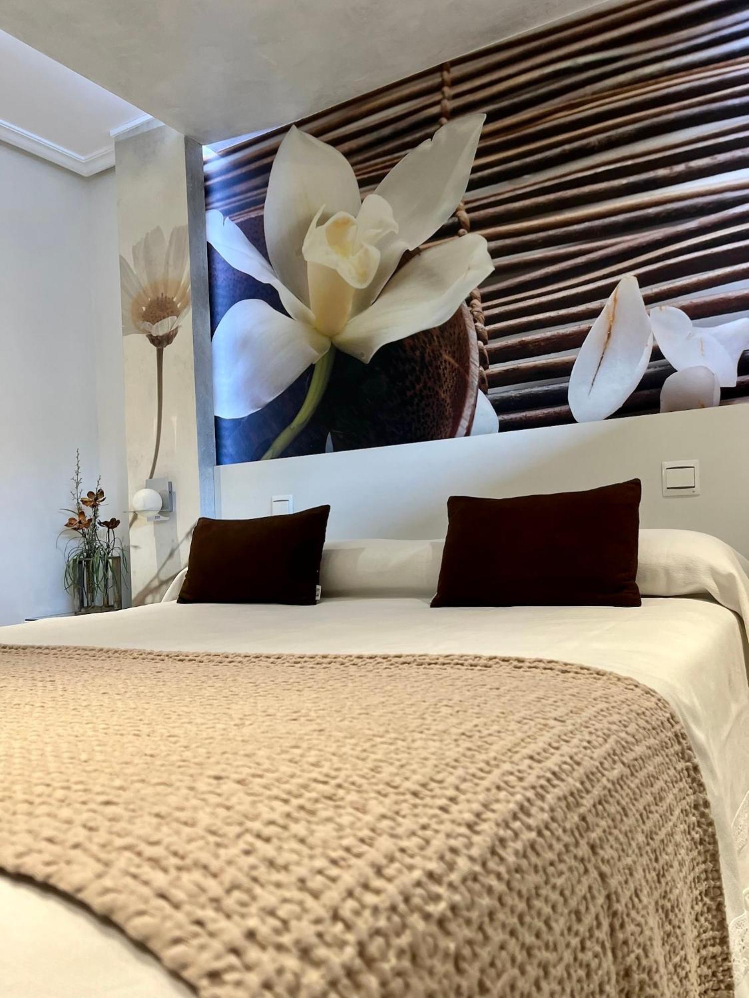 El Jardin Otel Soto de la Marina Dış mekan fotoğraf