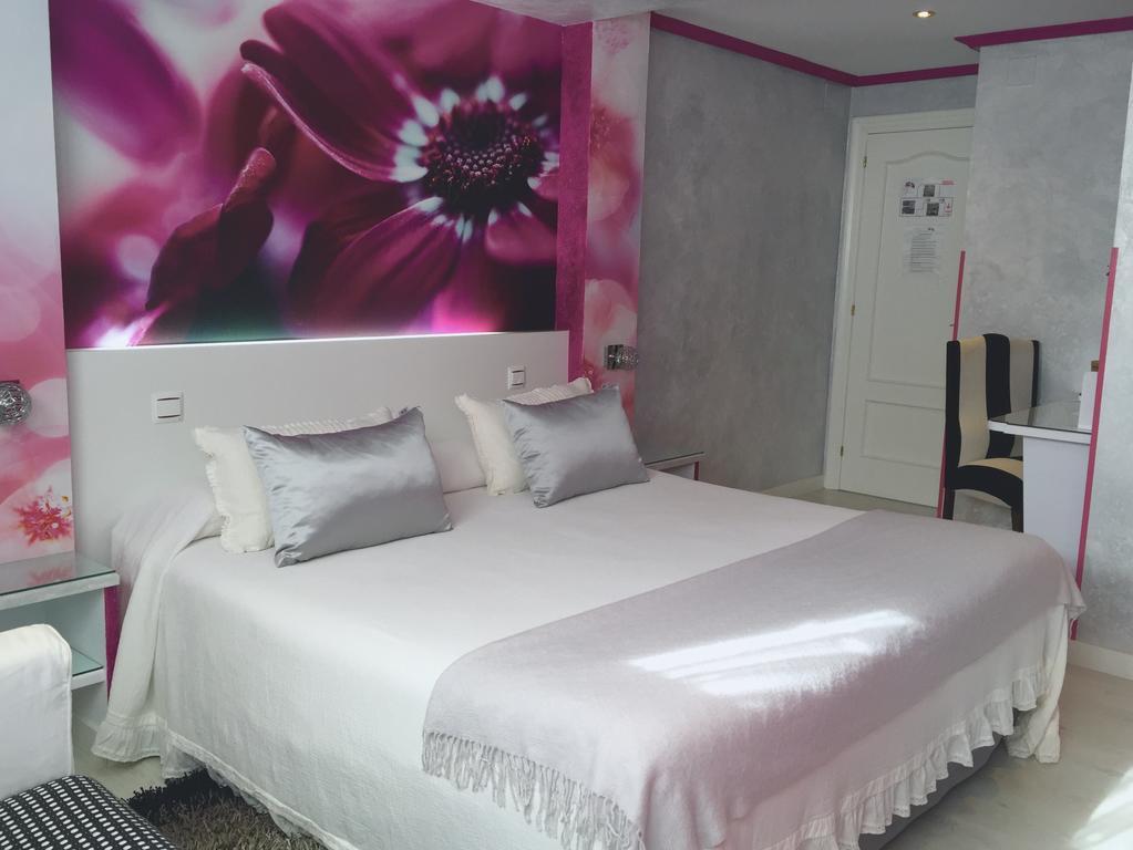 El Jardin Otel Soto de la Marina Dış mekan fotoğraf
